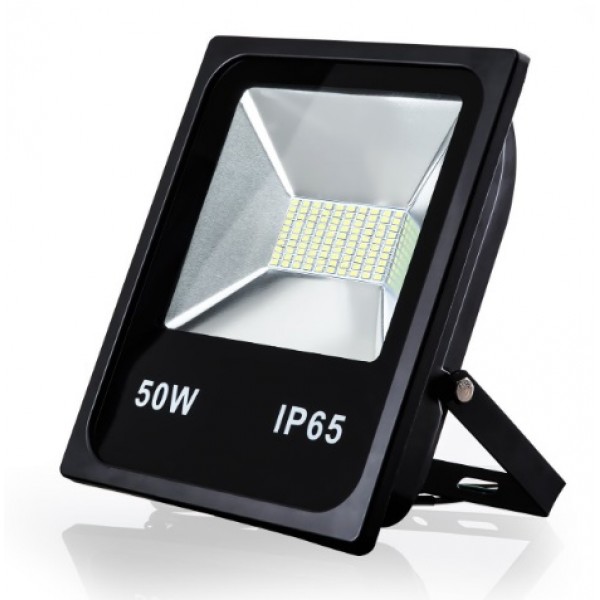 FOCO PROYECTOR DE ÁREA LED 50W NEGRO – CERTIFICADO SEC MARCA FARETTO